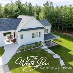 The White Pine Carriage House | Sister Bay Escape