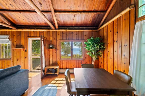 6048 Lakeshore - Image 5